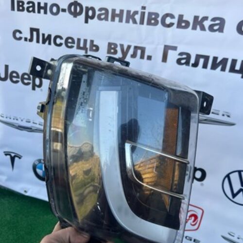 Tesla x протитуманка права