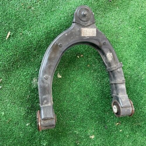 Речаг передньої підвіски верхній правий