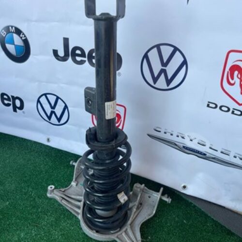 Опорный стакан пружини передній правий