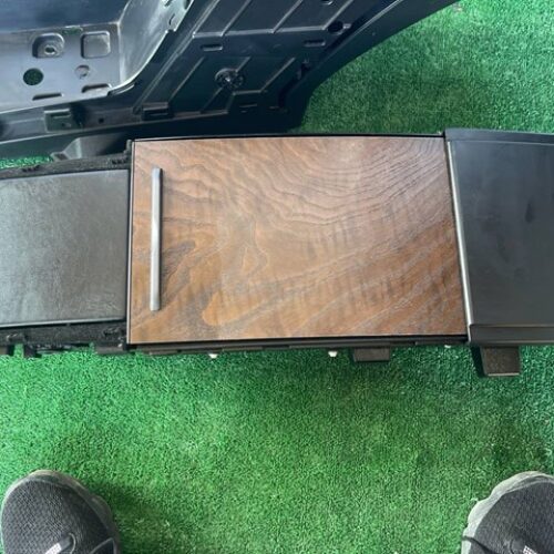 Підлокітник з підсклянниками центральної консолі mx