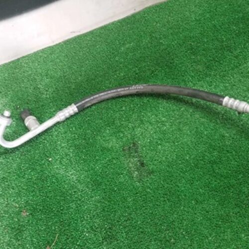 трубопровід кондиціонера выпускной в зборі з датчиком тиску температури tesla model 3