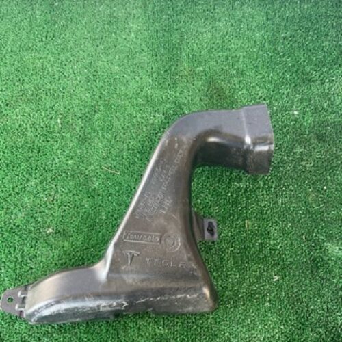 Повітропровід обдування ніг пасажира