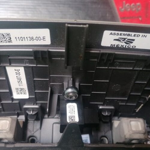 Кришка корпуса кріплення монітору