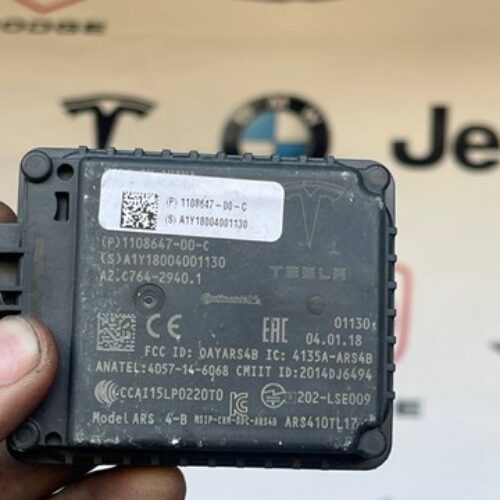 Радар автопілота tesla 3