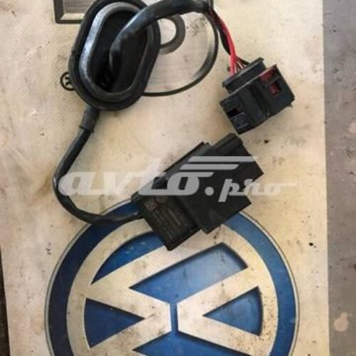 Модуль управления (ЭБУ) топливным насосом, Наша Авторозбірка пропонує запчастини до Passat CC B7-B8 USA,Jetta MK7 USA: капоти, бампера, крила, оптика, airbag, стійки, ступиці, підшипники, рульове управління, системи кондиціювання, радіатори та інше. За наявність і більш детальнішу інформацію телефонуйте за номером +380988309009 є Viber Оригінал Відправка Новою Поштою. Івано-Франківськ