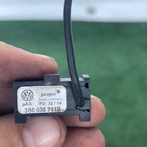 Мікрофон плафона підсвітки салонаVolkswagen Skoda