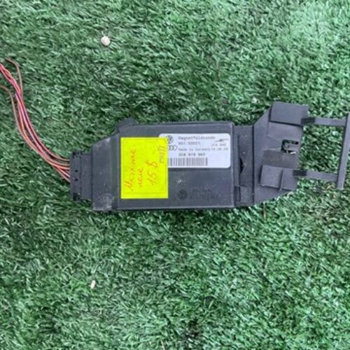 датчик відкриття багажника Volkswagen Passat B7 B8