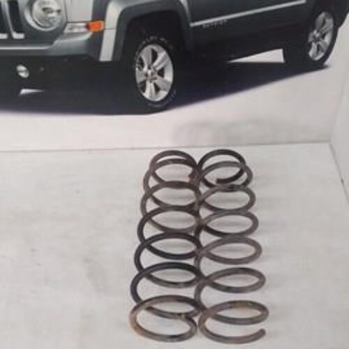 Пружина передняя