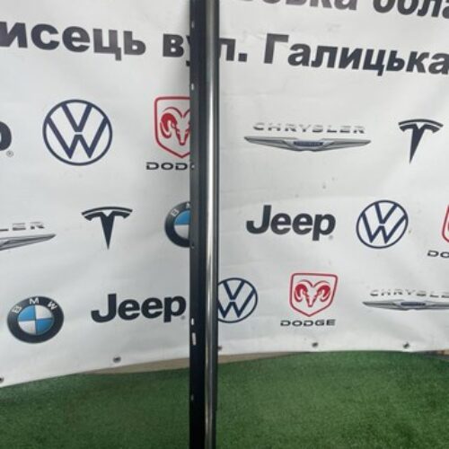 Ауді хром накладка молдінг під вікно праве переднє