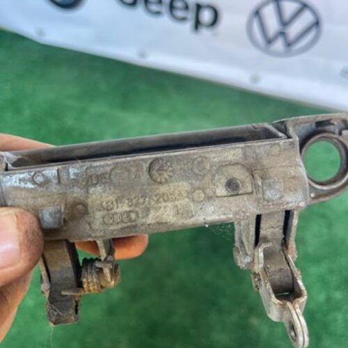 Ручка передня ліва audi