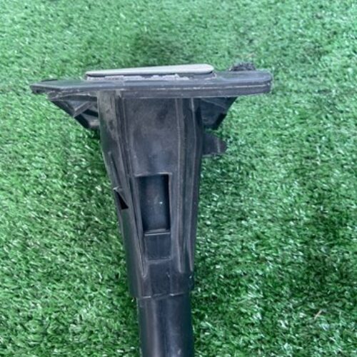 Кронштейн кріплення форсунки омивача фар