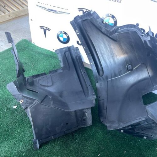 Підкрилок передній лівий