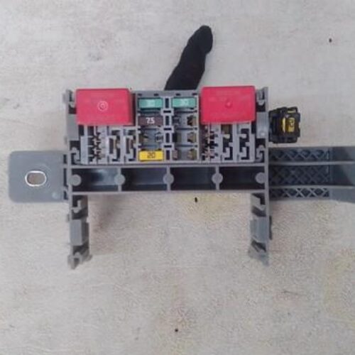 Блок предохранителей подторпедный Jeep Renegade 15-