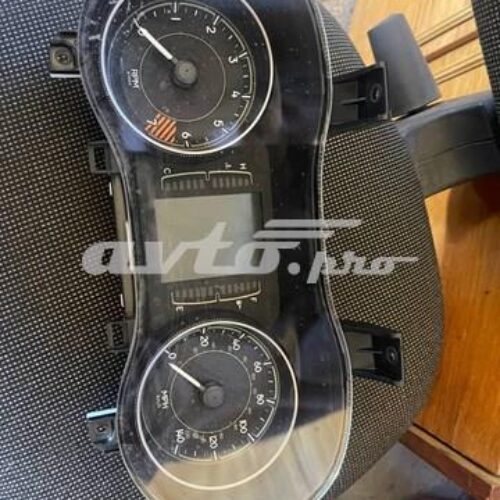 Панель приборов (щиток)