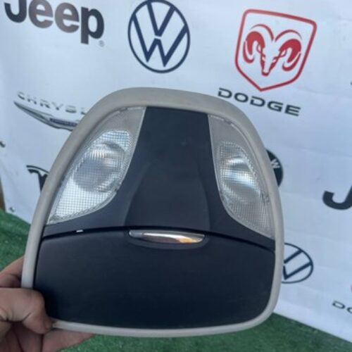 Плафон освітлення передній dodge dart 13-16