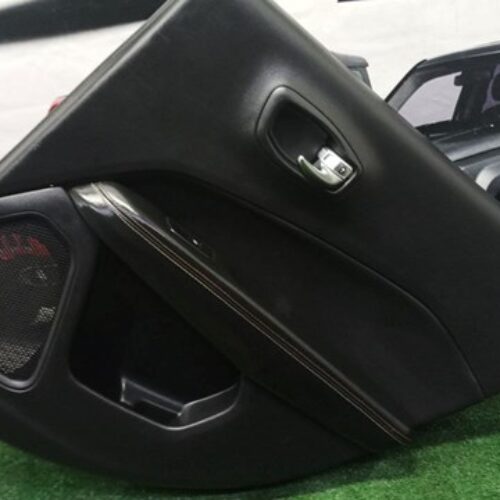 Обшивка дверей картка задня права jeep compass