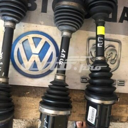 Полуось левая Jeep Cherokee KL Наша Авторозбірка пропонує запчастини до Passat CC B7-B8 USA,Jetta MK7 USA, Jeep Dodge Chrysler BMW : капоти, бампера, крила, оптика, airbag, стійки, ступиці, підшипники, рульове управління, системи кондиціювання, радіатори та інше. За наявність і більш детальнішу інформацію телефонуйте за номером +380988309009 є Viber Оригінал Відправка Новою Поштою. Івано-Франківськ