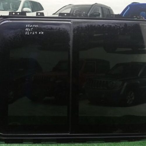 Люк в зборі Jeep Compass 17- панорама