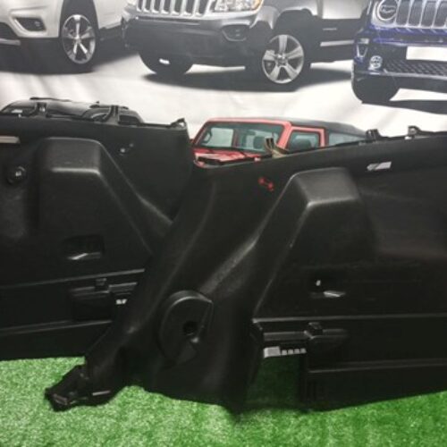 обшивка багажника ліва Jeep cherokee KL 2019-2024