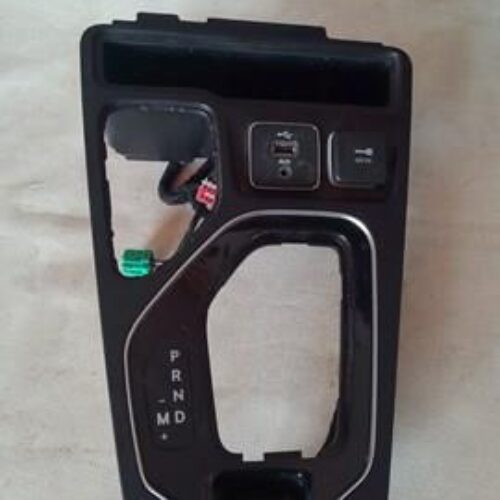 Панель АКПП     BEZEL-GEAR SHIFT INDICATOR